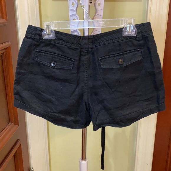 Linen shorts - Picture 2 of 2